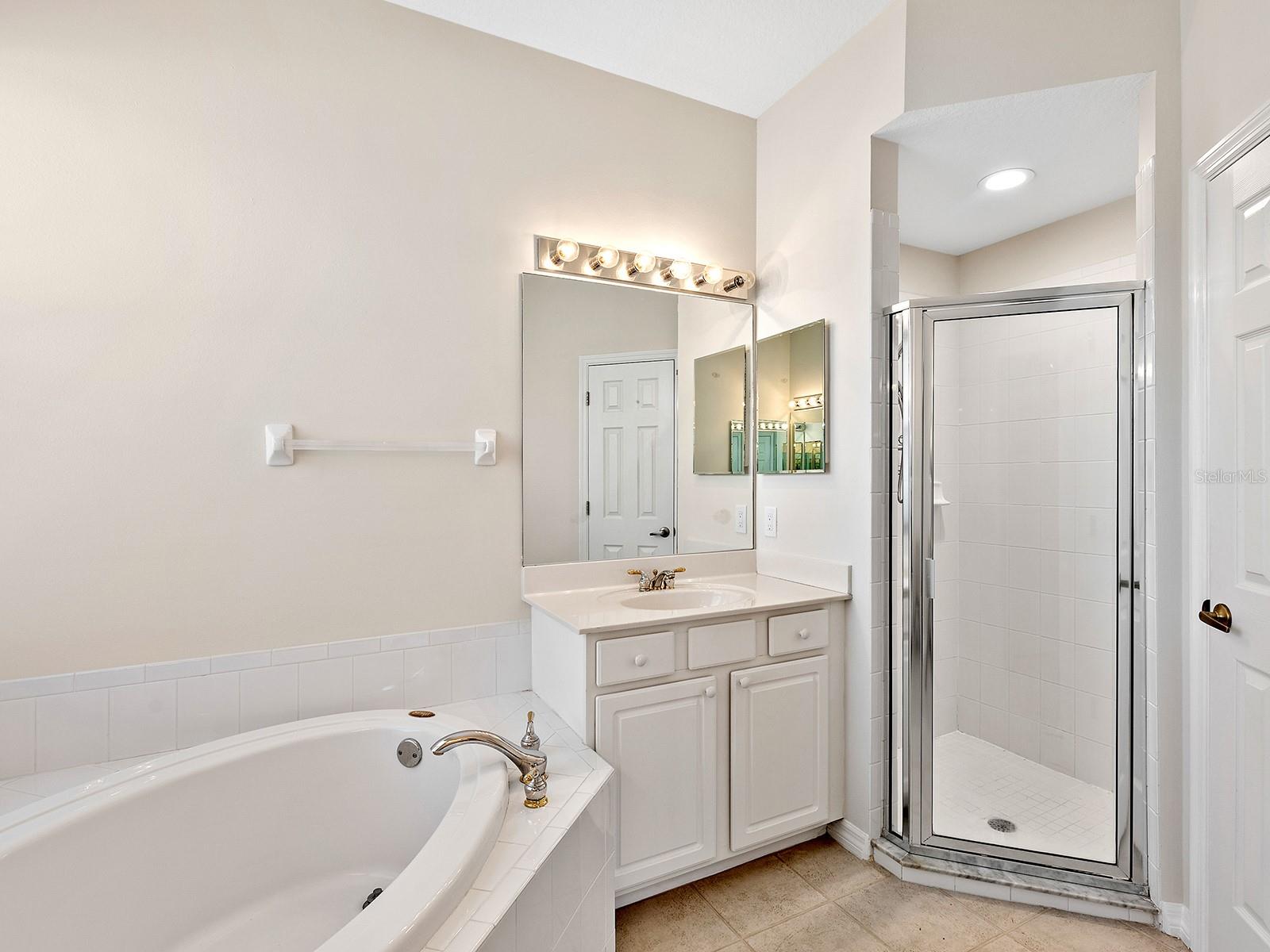 LAKEWOOD RANCH - Residential