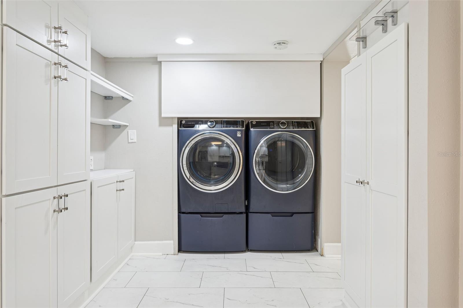 THE PINNACLE APTS A CONDO - Residential