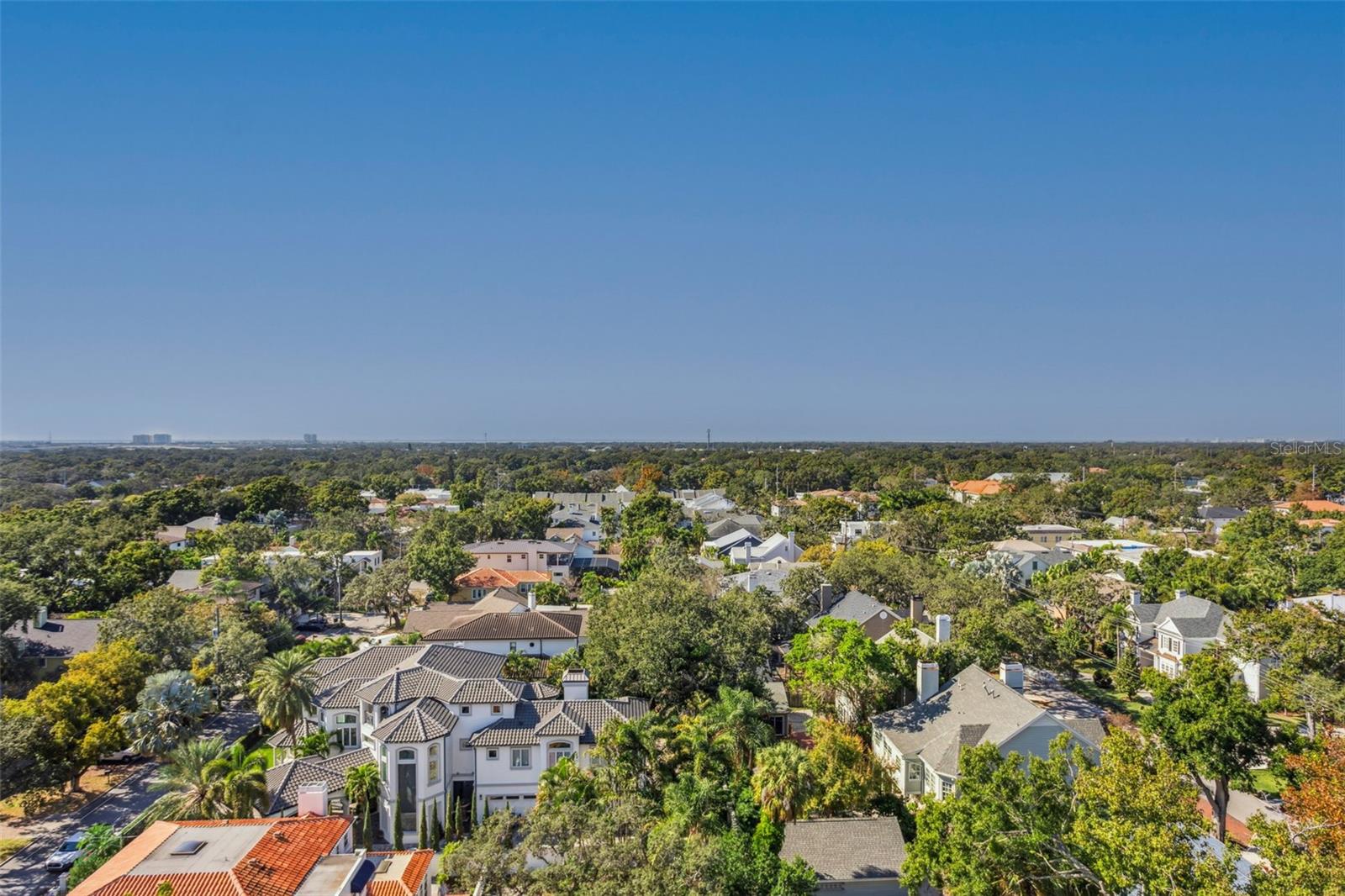 THE PINNACLE APTS A CONDO - Residential