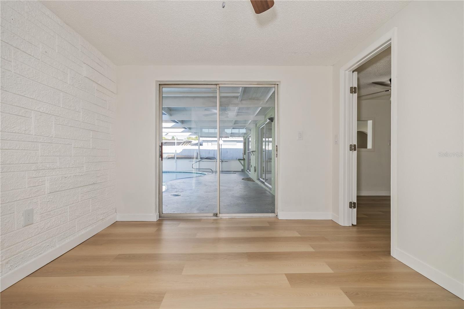 REGENCY PARK - Residential