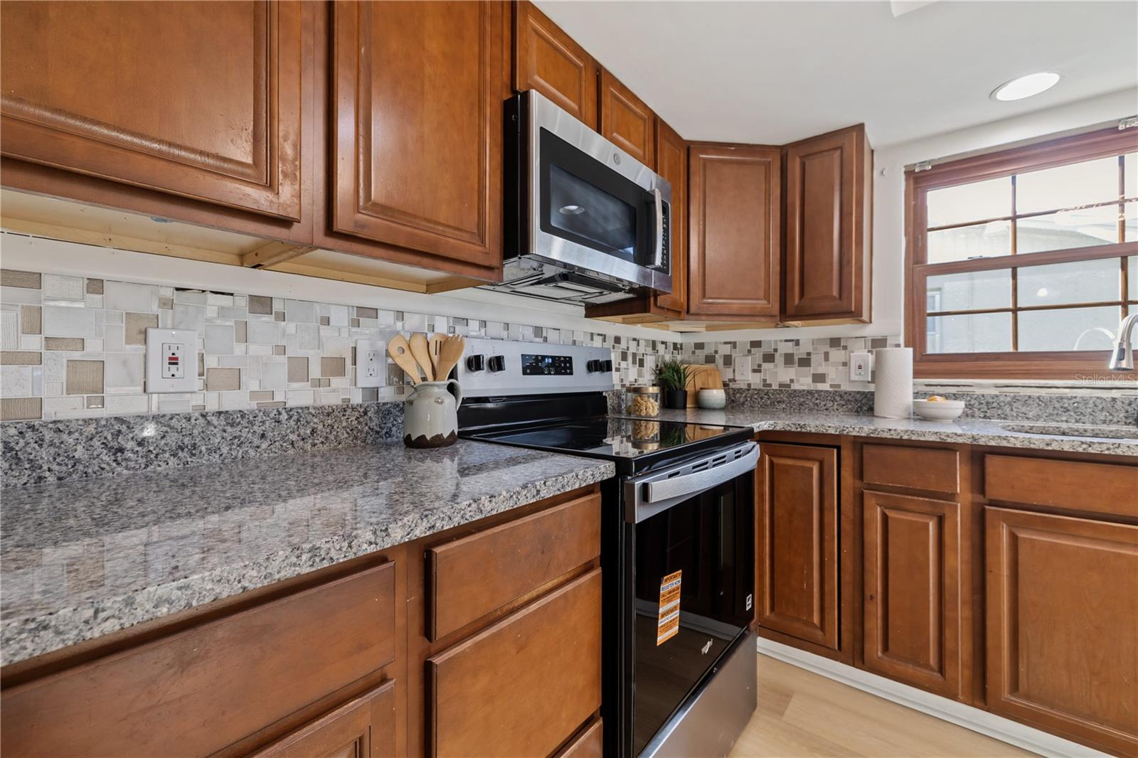 REGENCY PARK - Residential