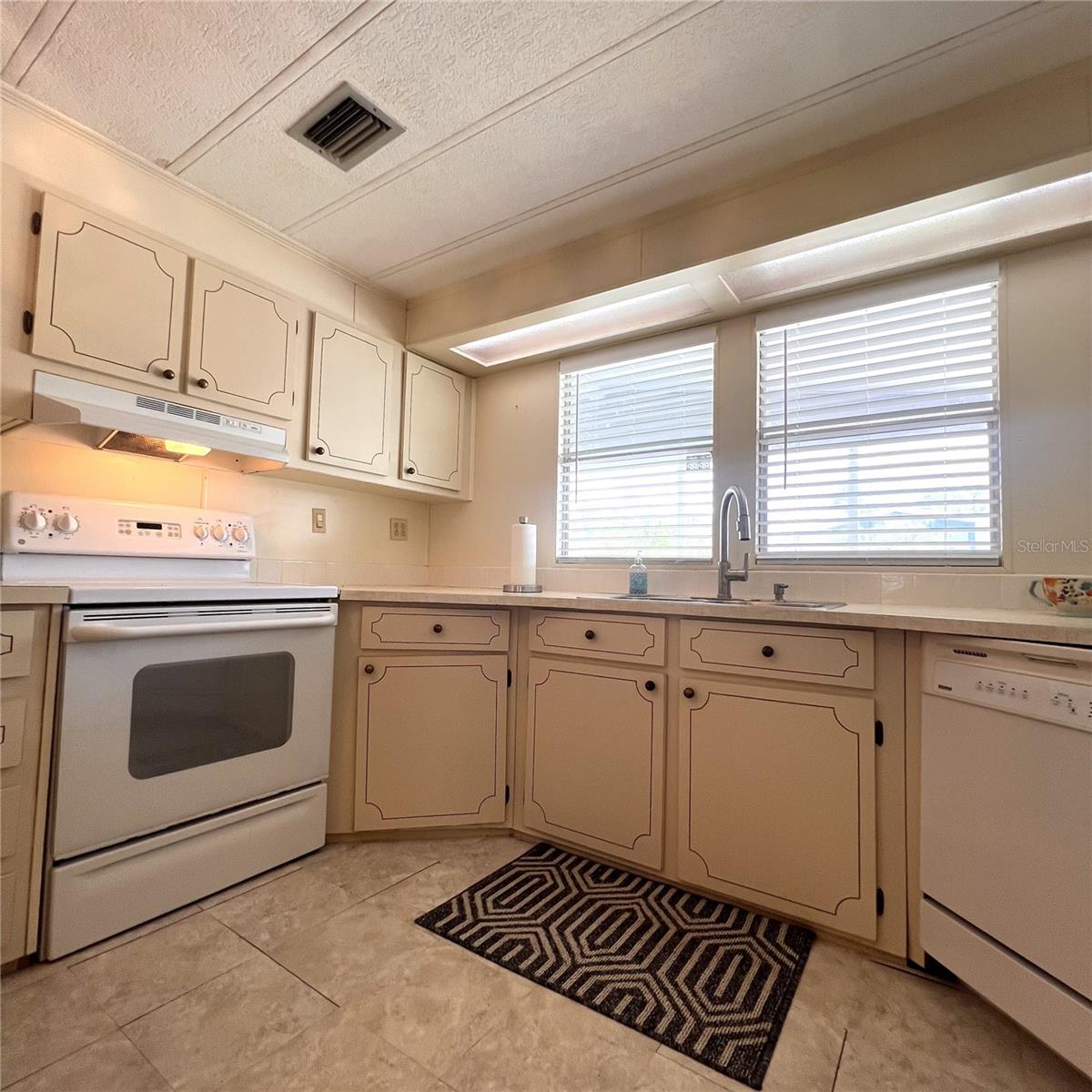 ALLIGATOR PARK COOP - Residential