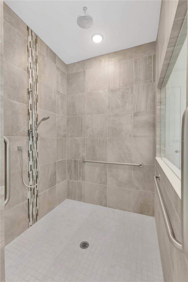 HANOVER LAKES PH 2 - Residential