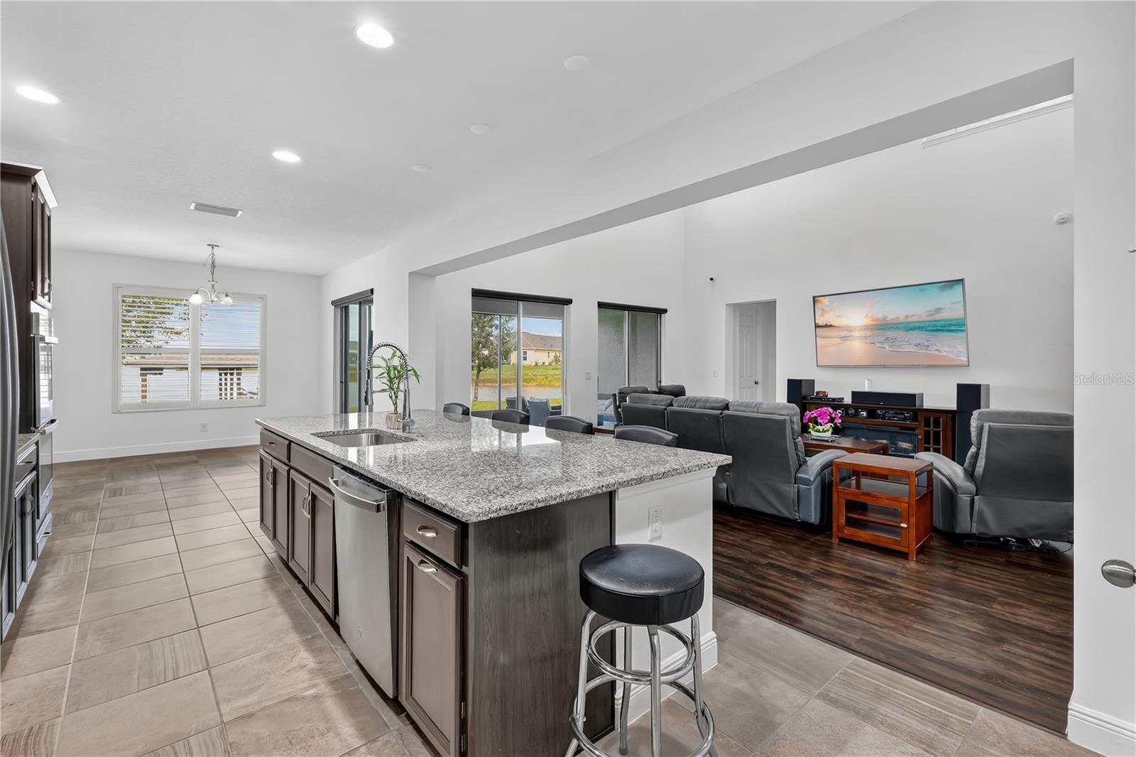 HANOVER LAKES PH 2 - Residential