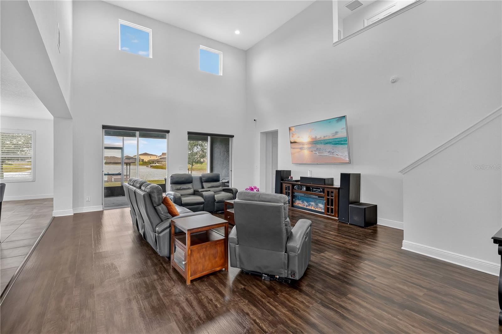 HANOVER LAKES PH 2 - Residential