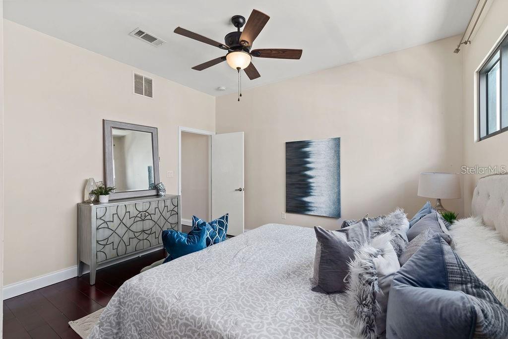 OSCEOLA BROWNSTONES - Residential