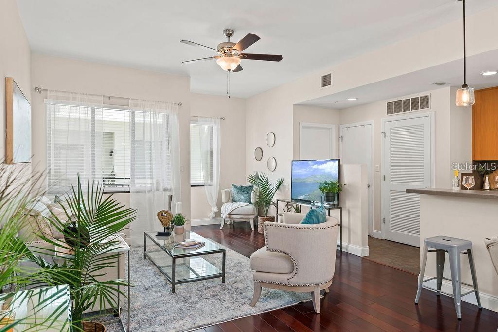 OSCEOLA BROWNSTONES - Residential