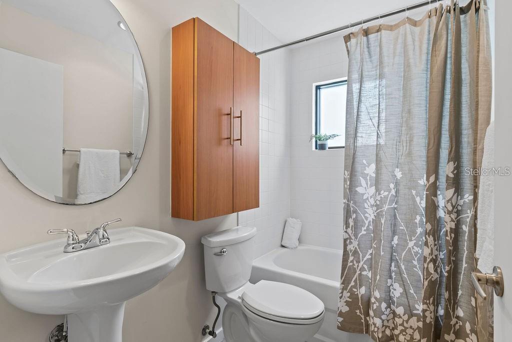 OSCEOLA BROWNSTONES - Residential