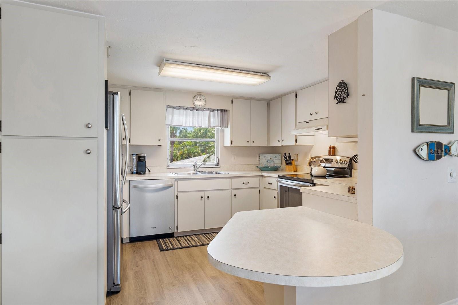 CORAL SHORES - Residential