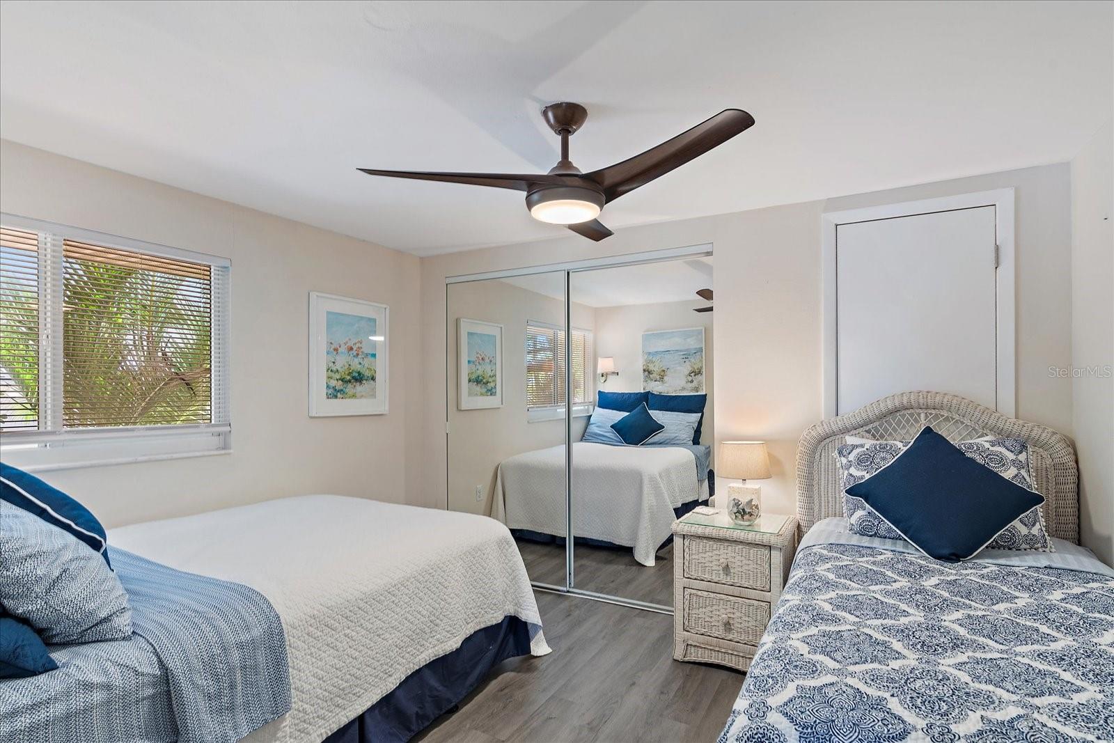 CORAL SHORES - Residential