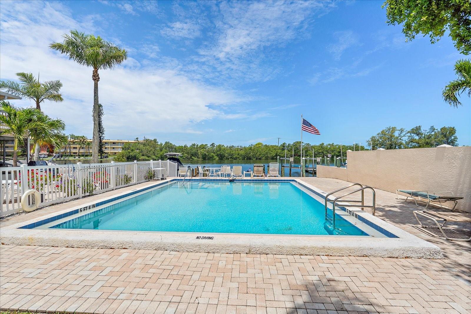 CORAL SHORES - Residential