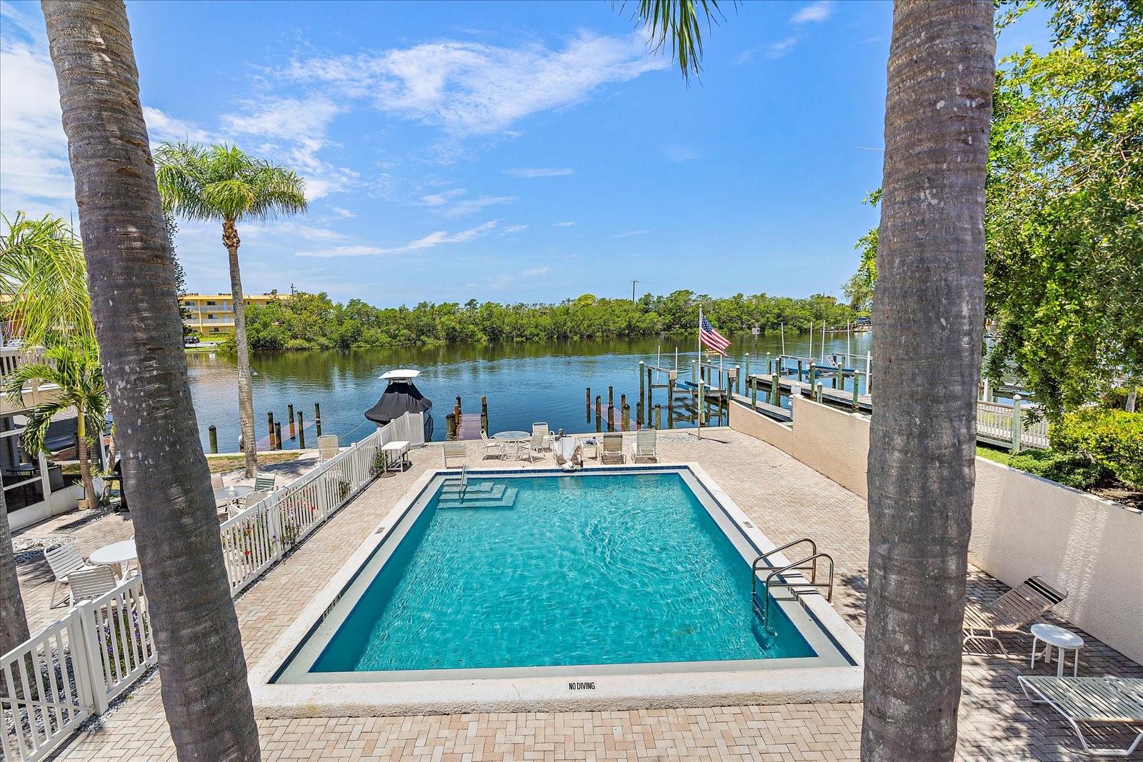 CORAL SHORES - Residential