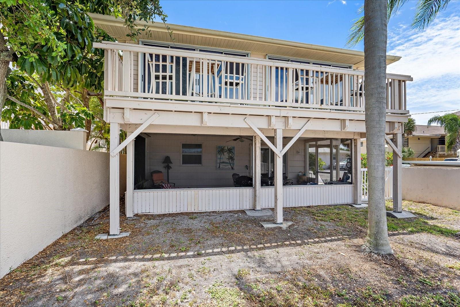 CORAL SHORES - Residential