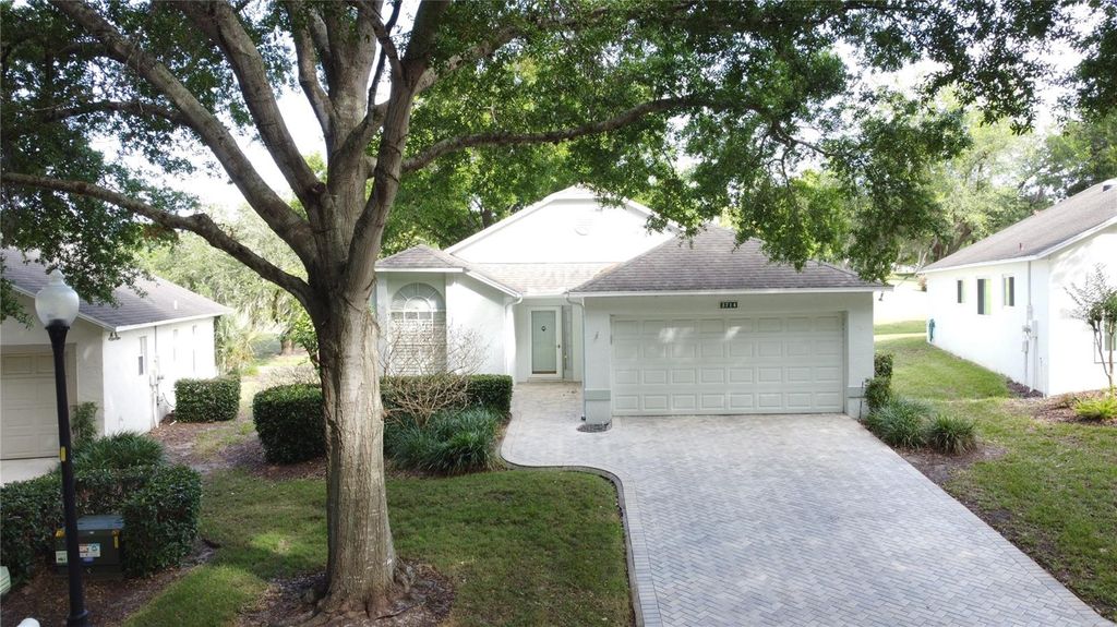 Photo of 3714 Kingswood Court, Clermont, FL 34711 (MLS # G5111121)
