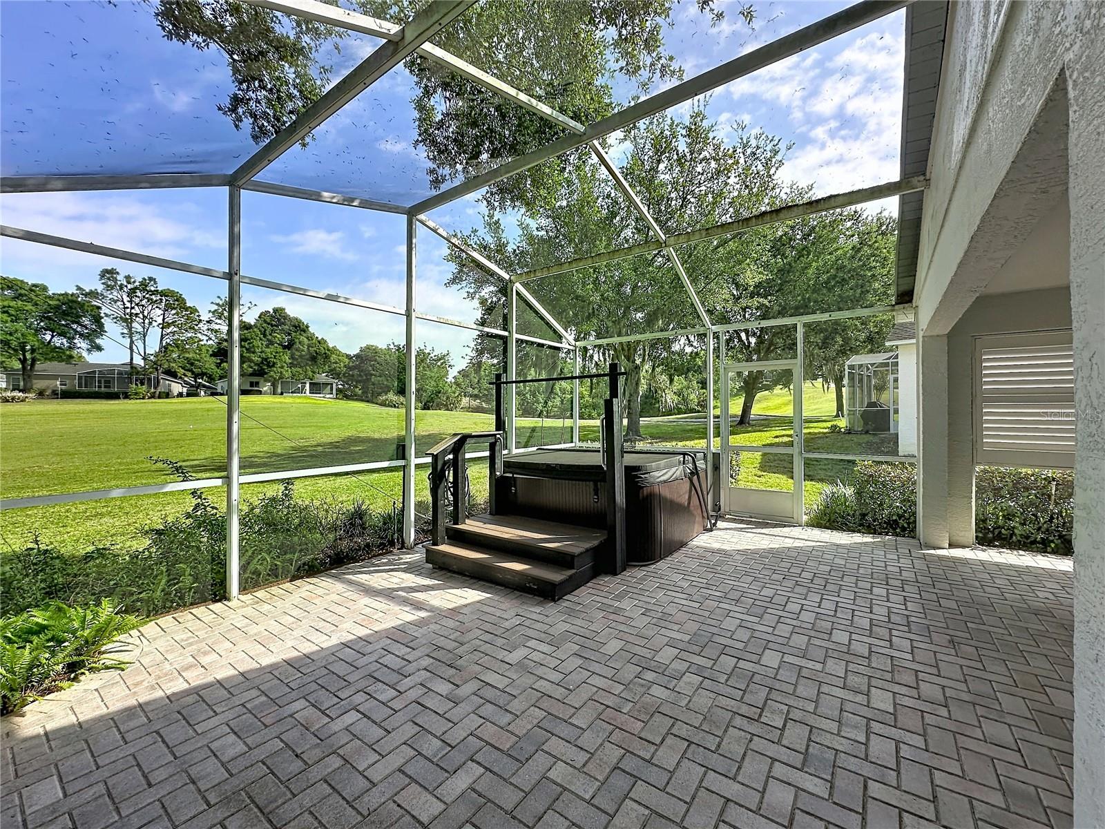 3714 KINGSWOOD COURT