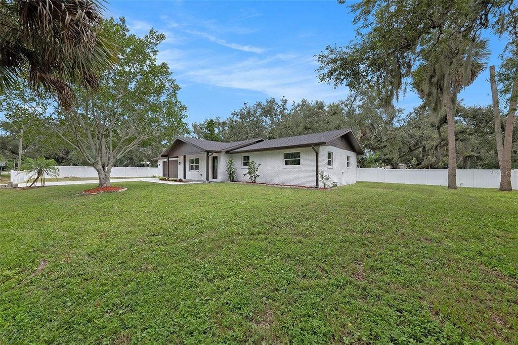 Photo of 6103 Palm Avenue, Gibsonton, FL 33534 (MLS # O6343127)