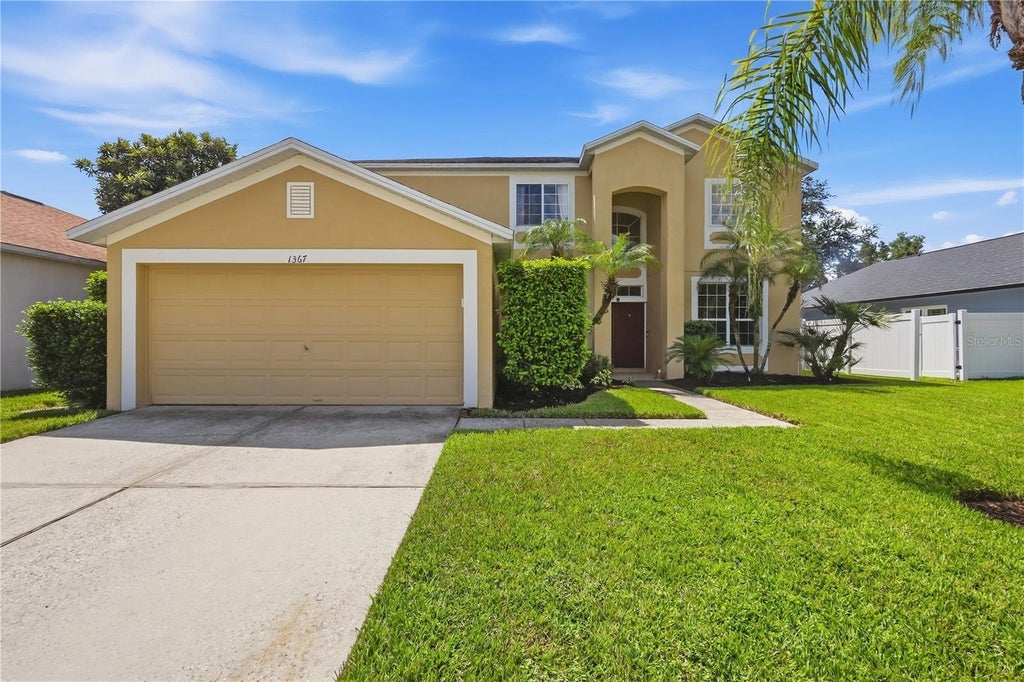 Photo of 1367 Osprey Way, Apopka, FL 32712 (MLS # G5117884)