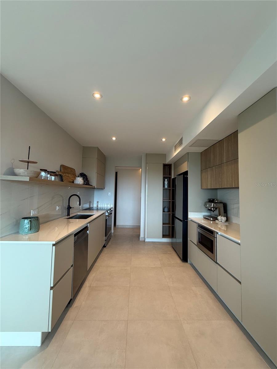 COND. PLAZA DEL PRADO - Residential