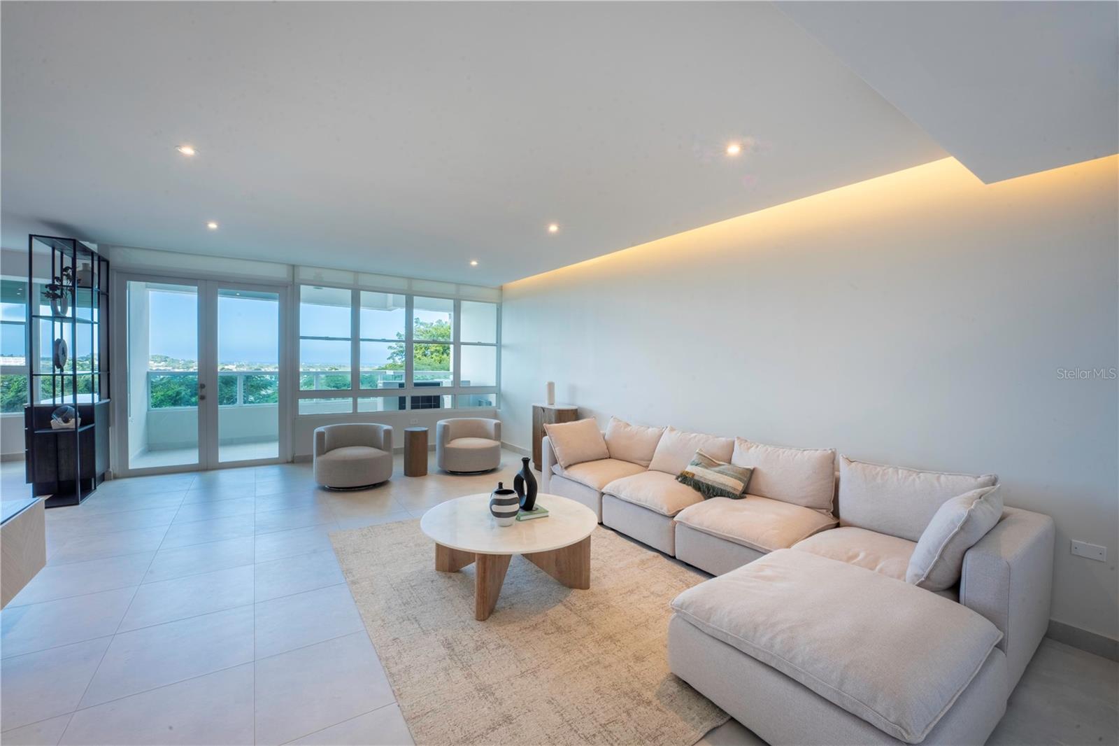 COND. PLAZA DEL PRADO - Residential