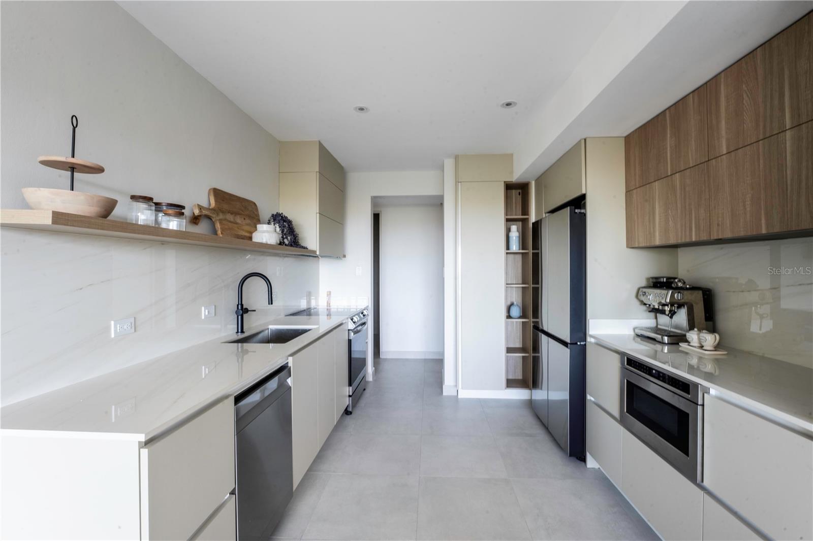 COND. PLAZA DEL PRADO - Residential