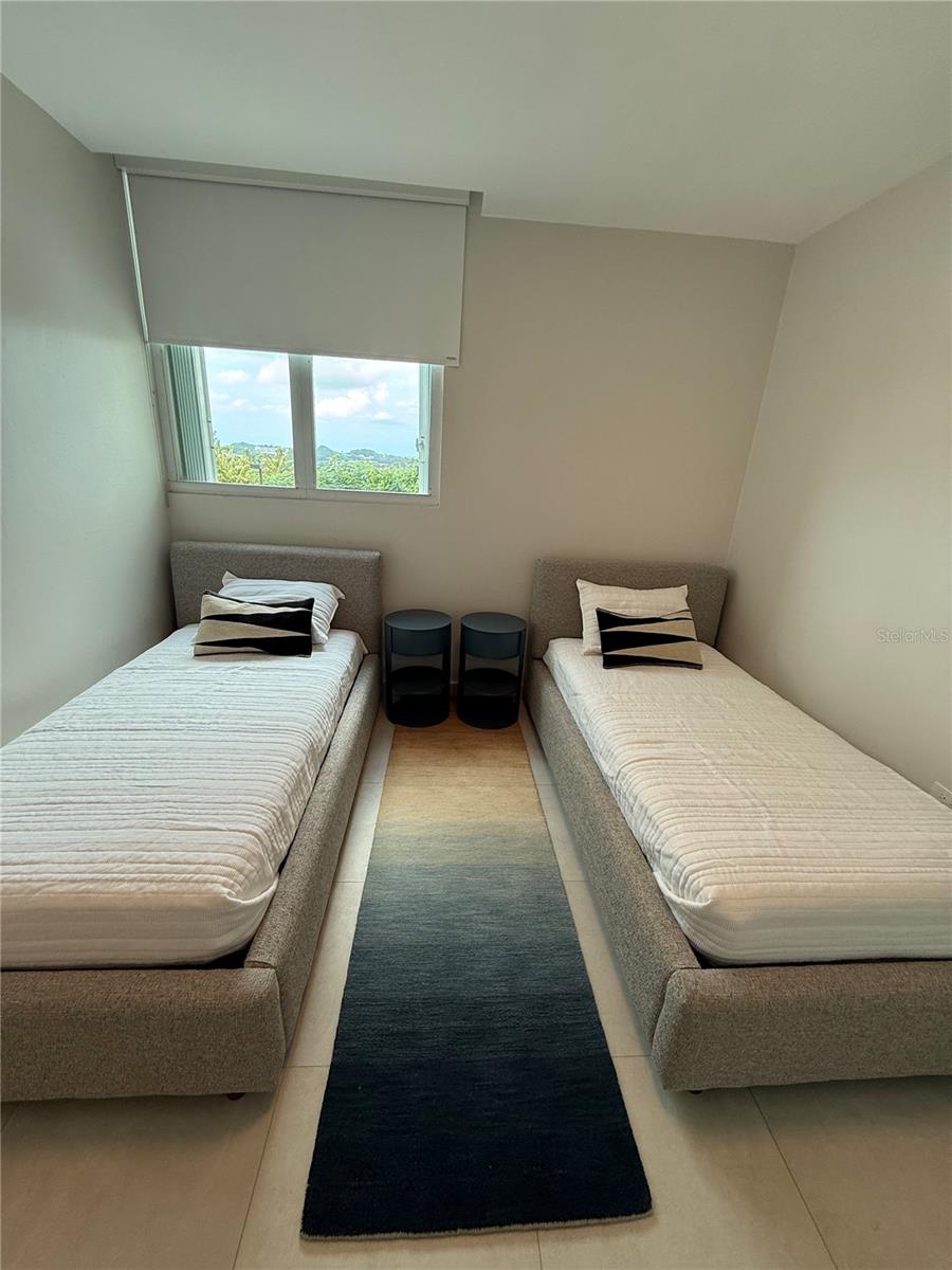 COND. PLAZA DEL PRADO - Residential