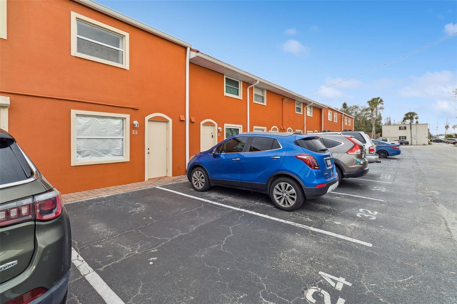 50 NEEDLE BOULEVARD 32