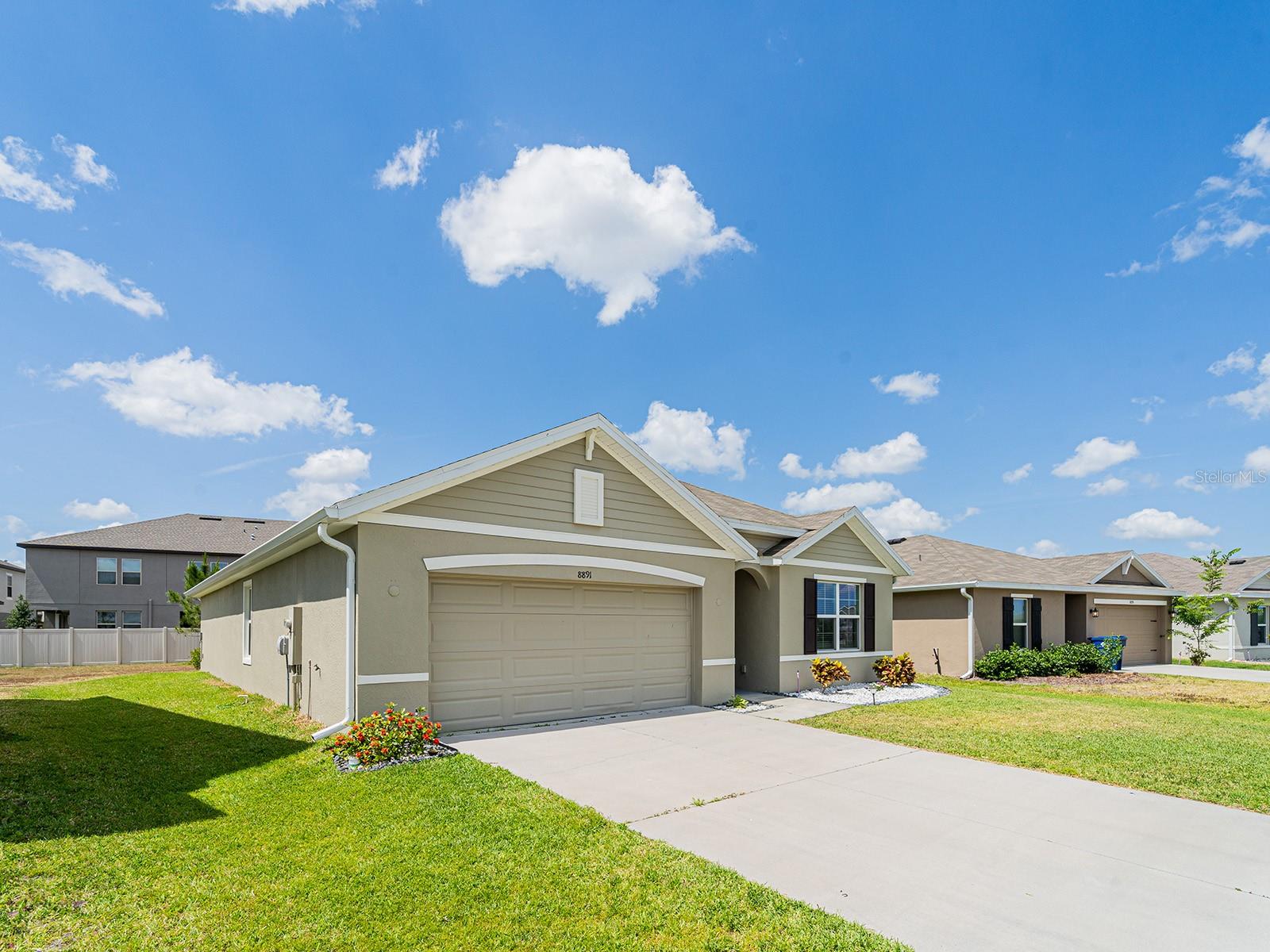 8891 BOWER BASS CIRCLE