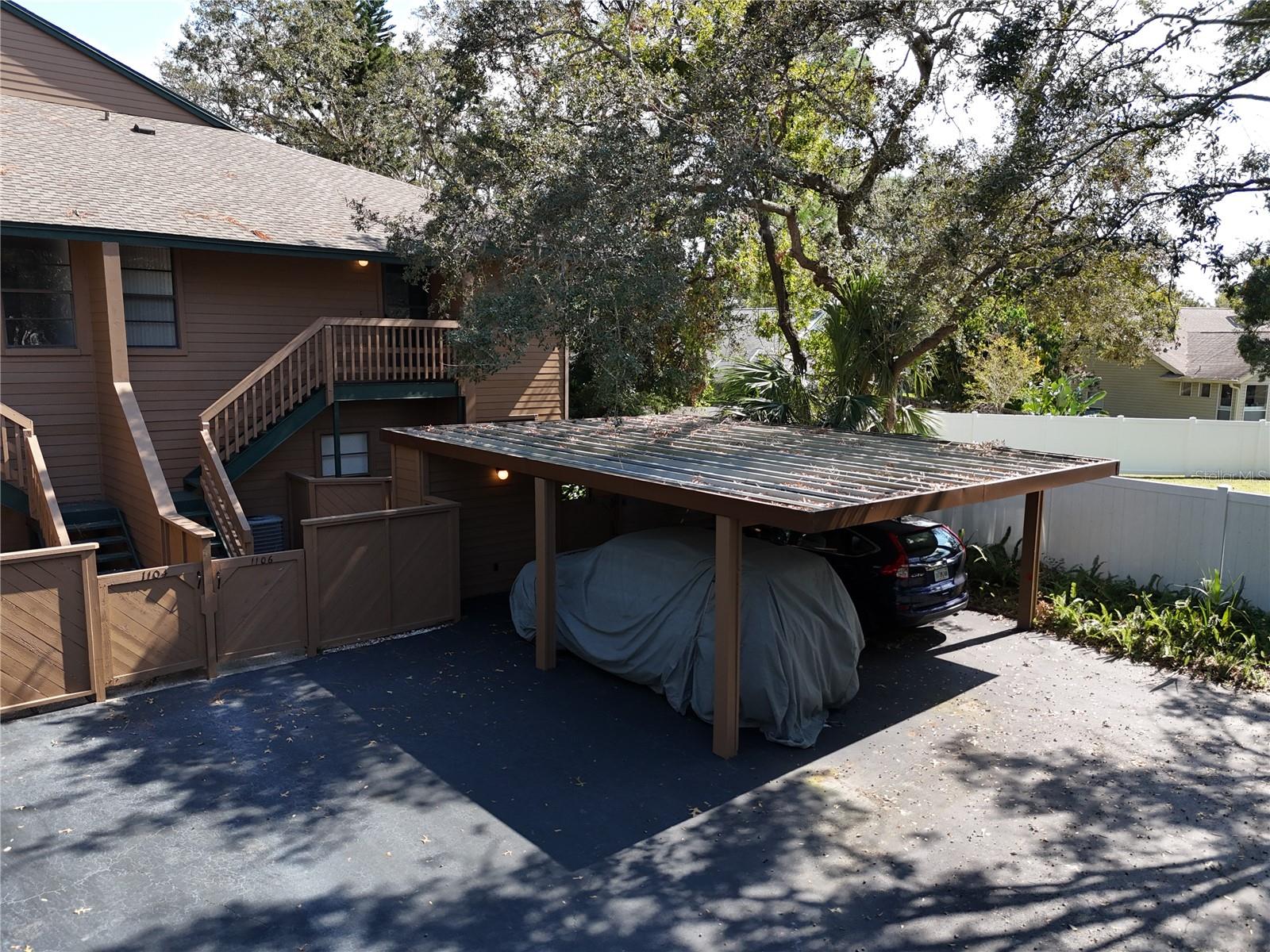 1106 LENNOX ROAD W