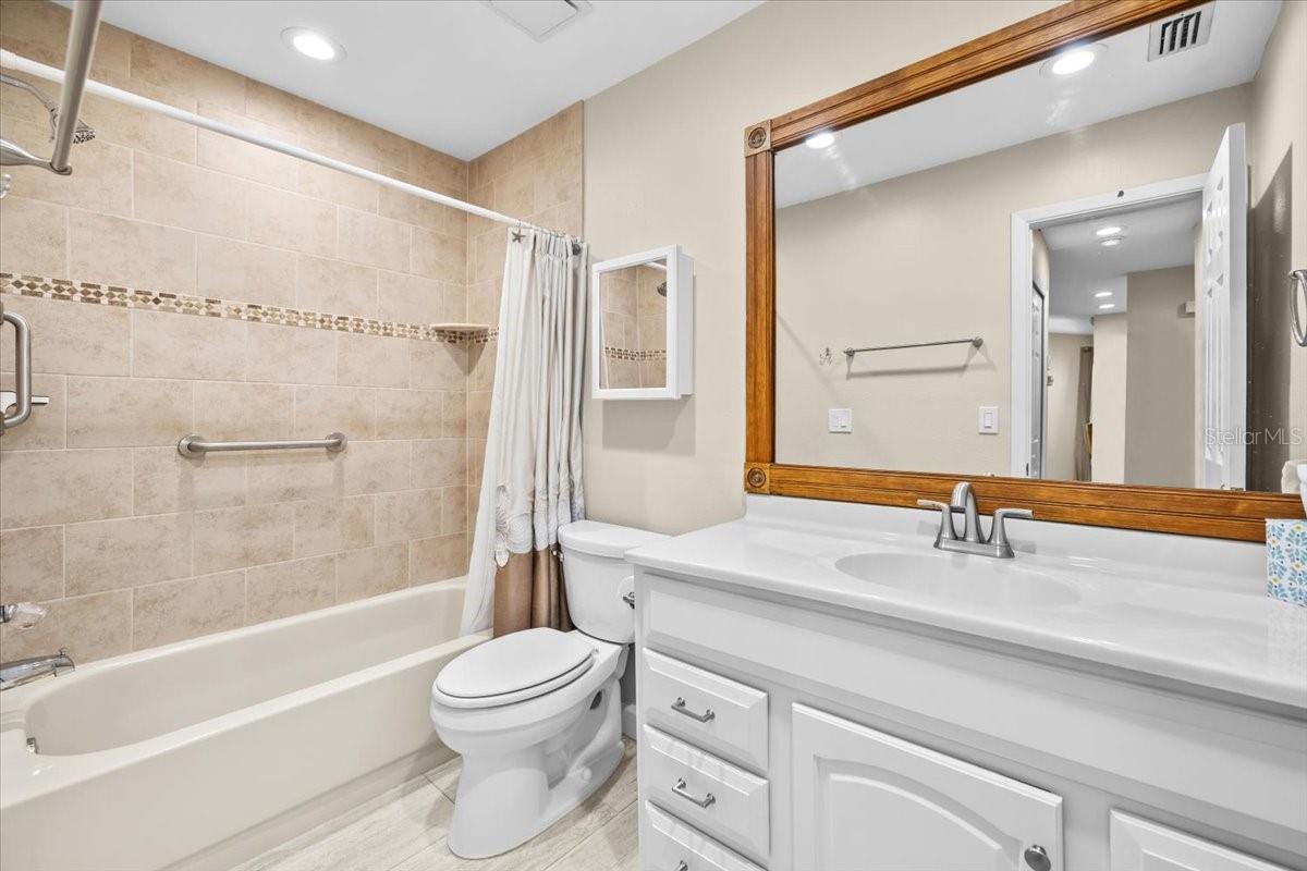 WHITNEY LAKES - Residential
