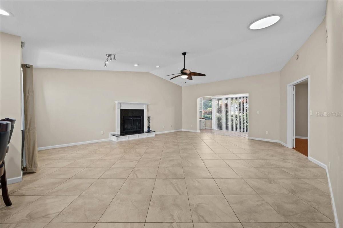 WHITNEY LAKES - Residential