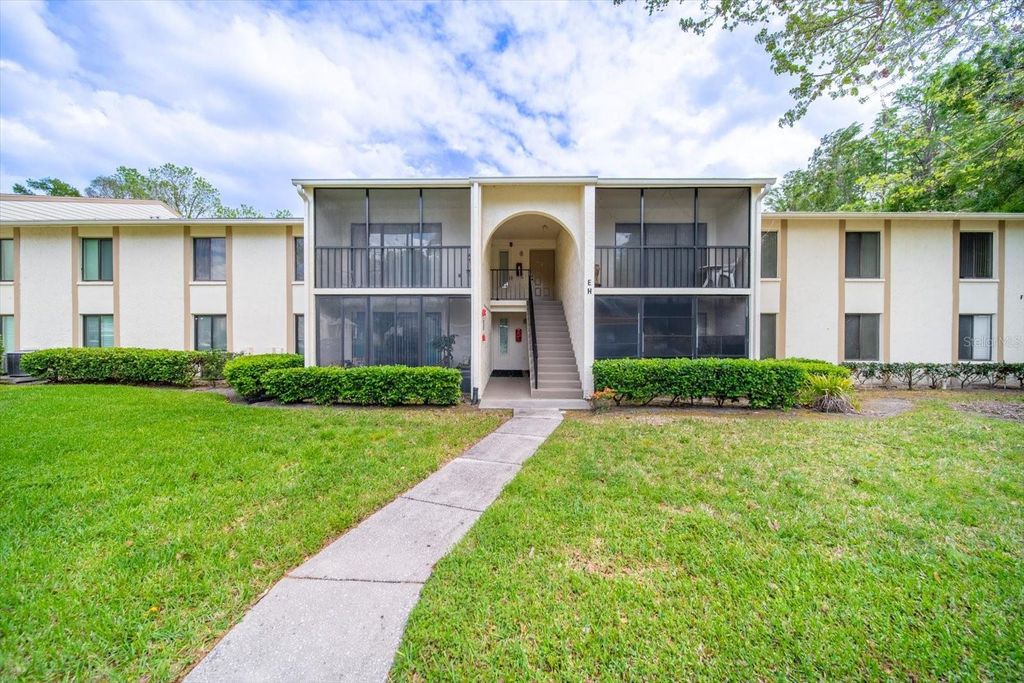 Photo of 1441 Pine Glen Lane #E2, Tarpon Springs, FL 34688 (MLS # TB8491585)