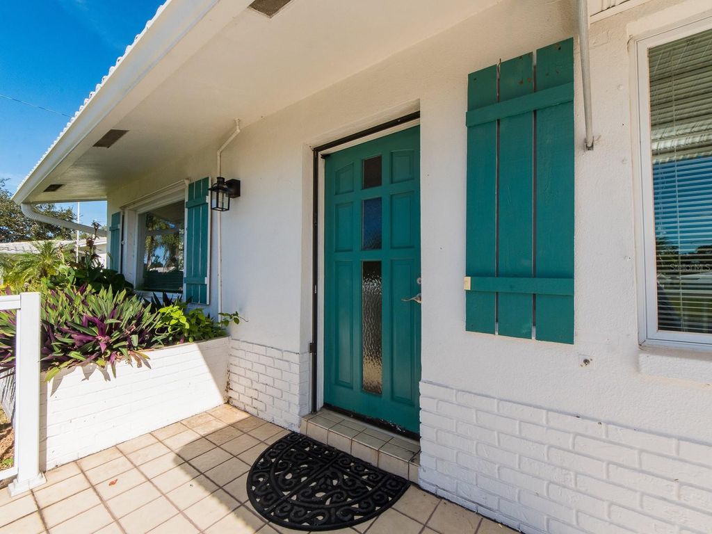 Photo of 9157 140th Way, Seminole, FL 33776 (MLS # TB8445914)