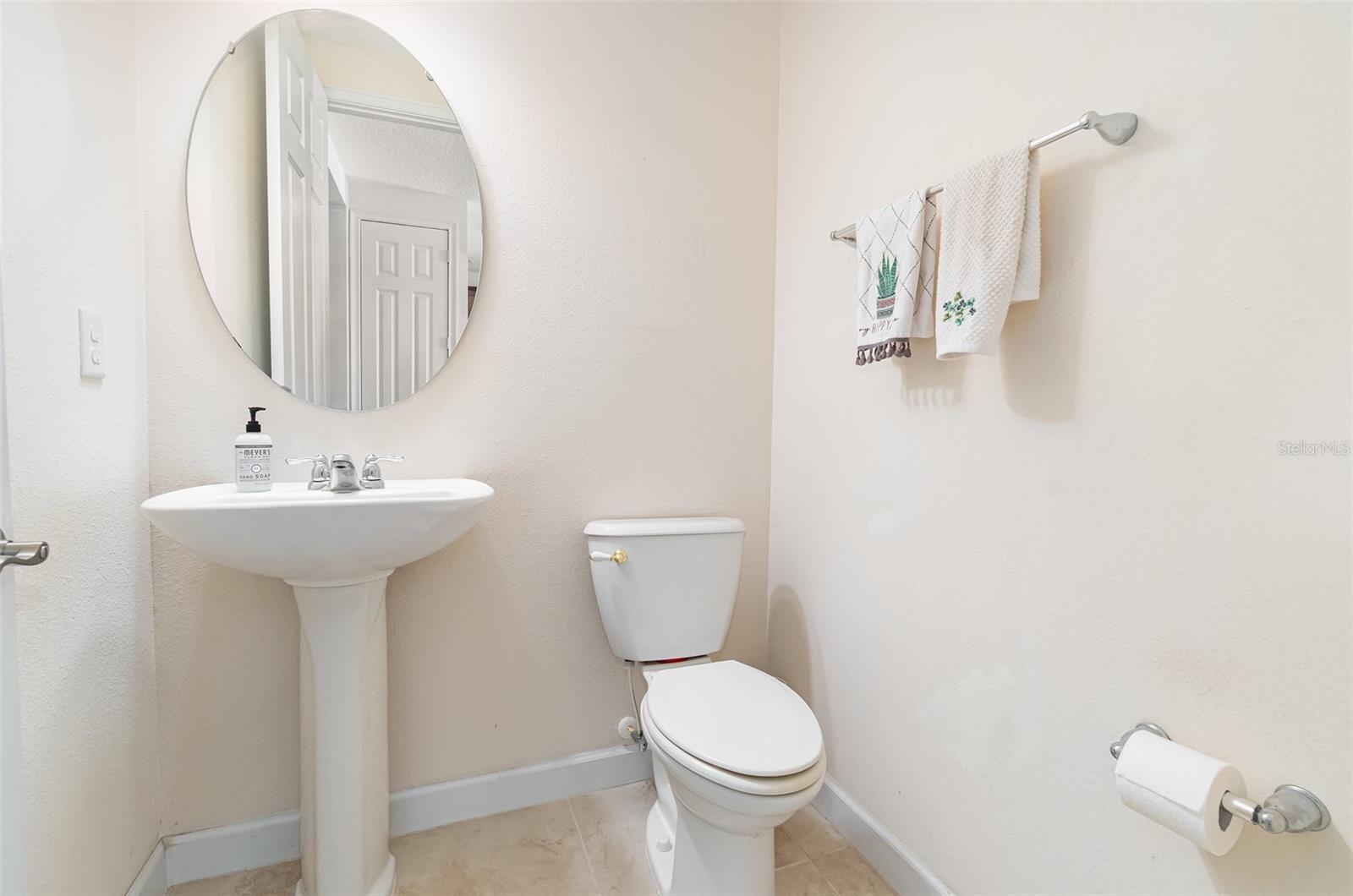 GRANDE OAKS AT HEATHROW - Residential