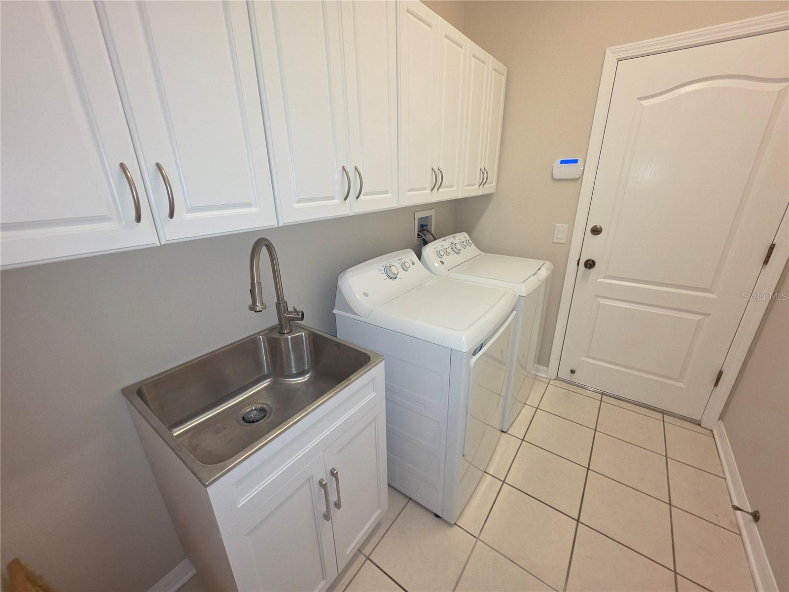 WELLINGTON AT SEVEN HILLS PH 9 - Residential