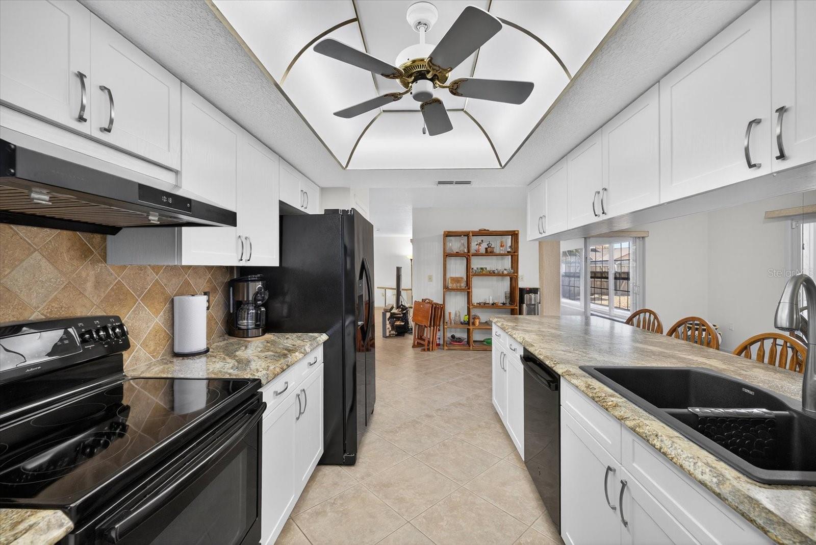 LAKESIDE WOODLANDS - Residential