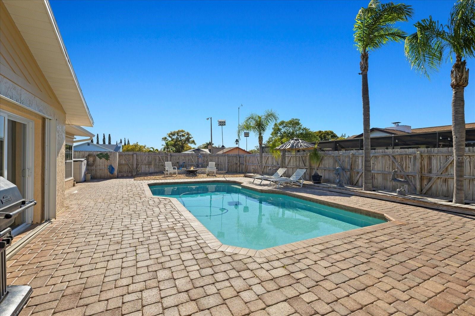 LAKESIDE WOODLANDS - Residential