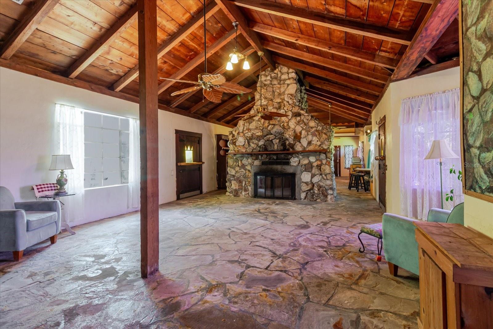 GIBSON'S ARTESIAN - Residential