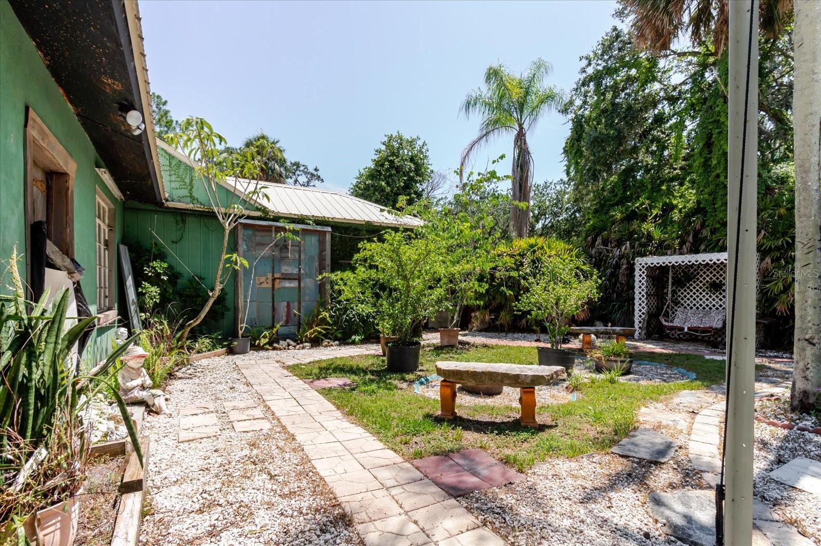 GIBSON'S ARTESIAN - Residential