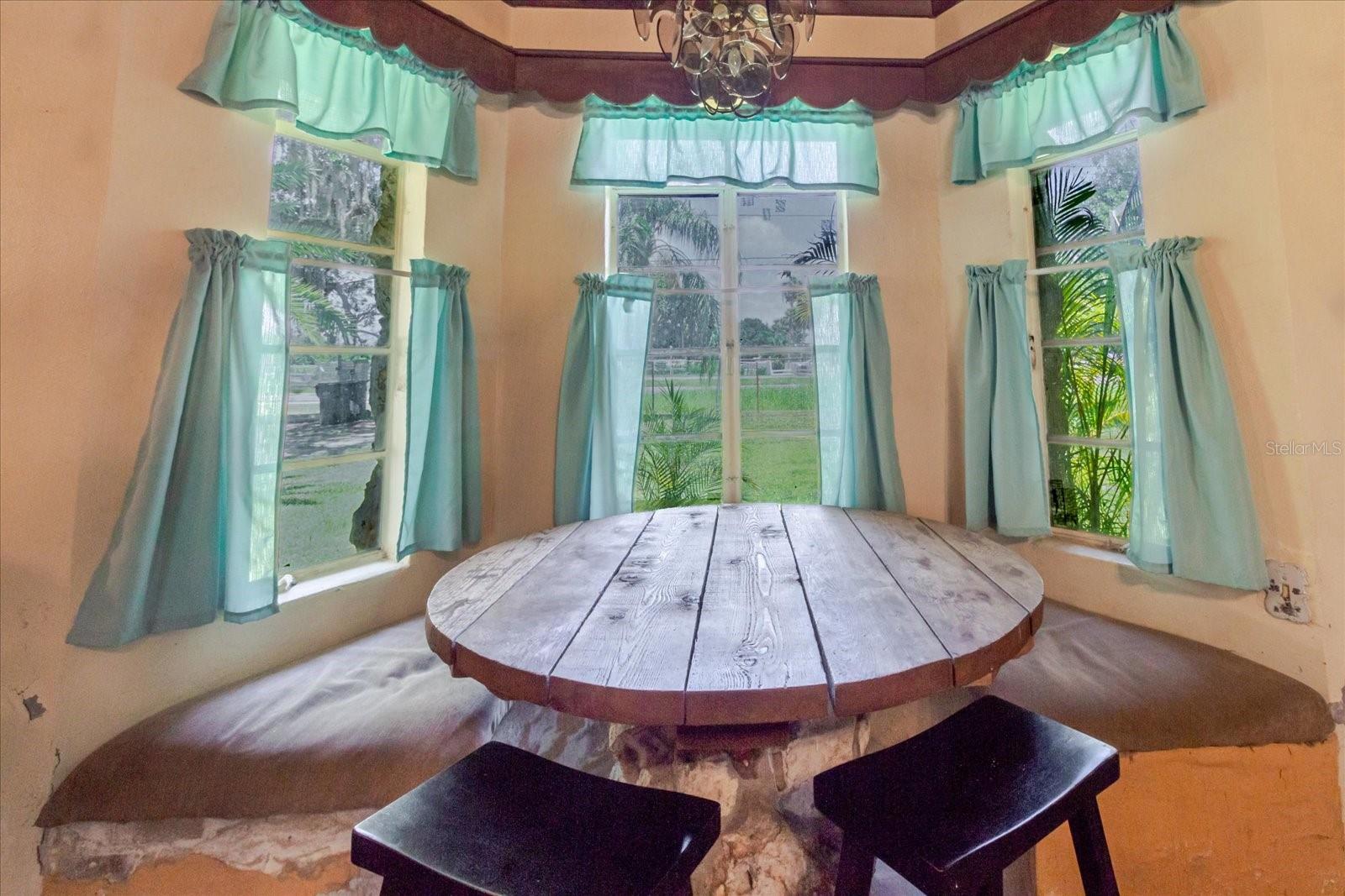 GIBSON'S ARTESIAN - Residential