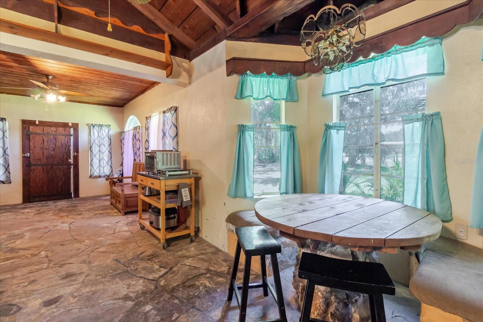 GIBSON'S ARTESIAN - Residential