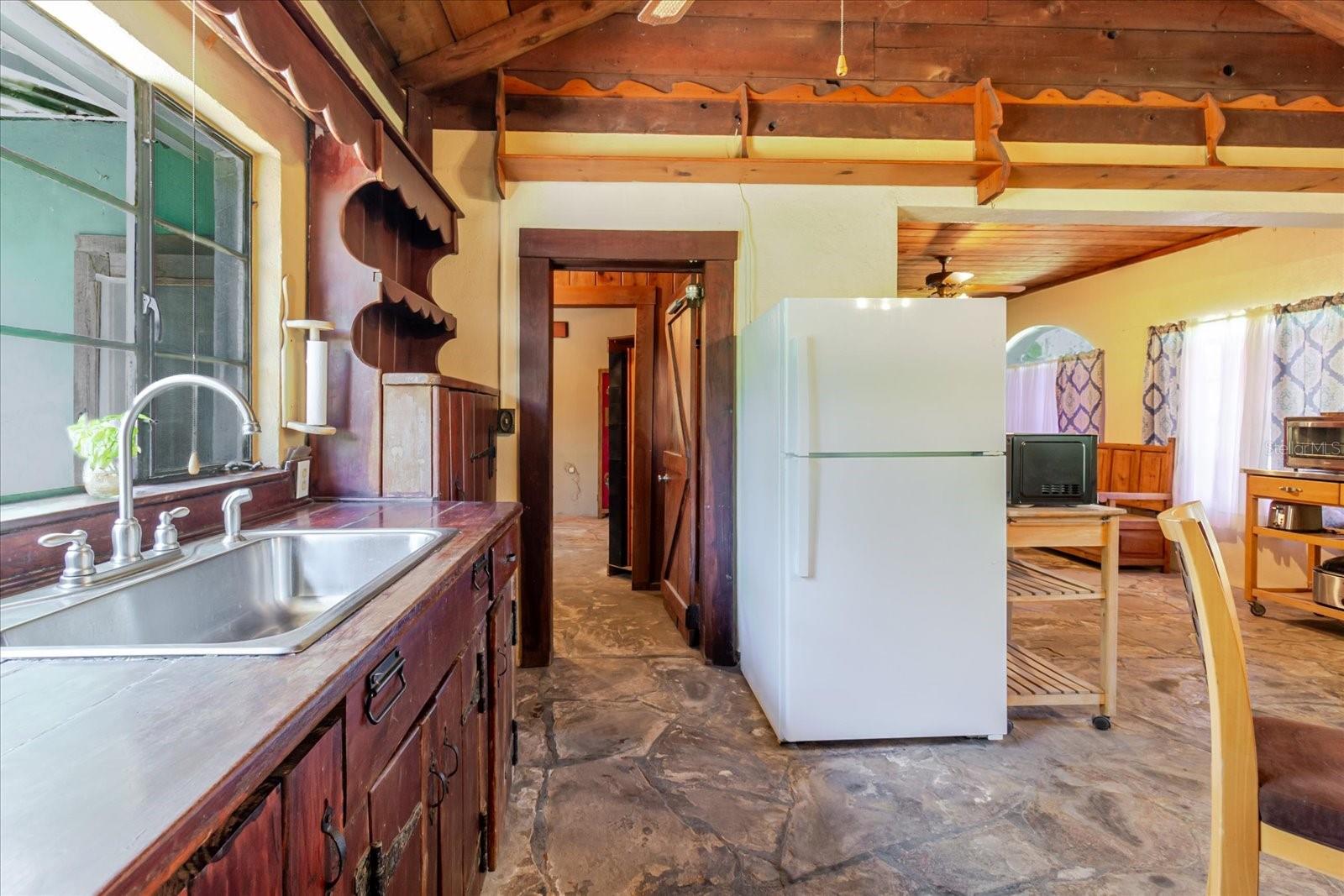 GIBSON'S ARTESIAN - Residential