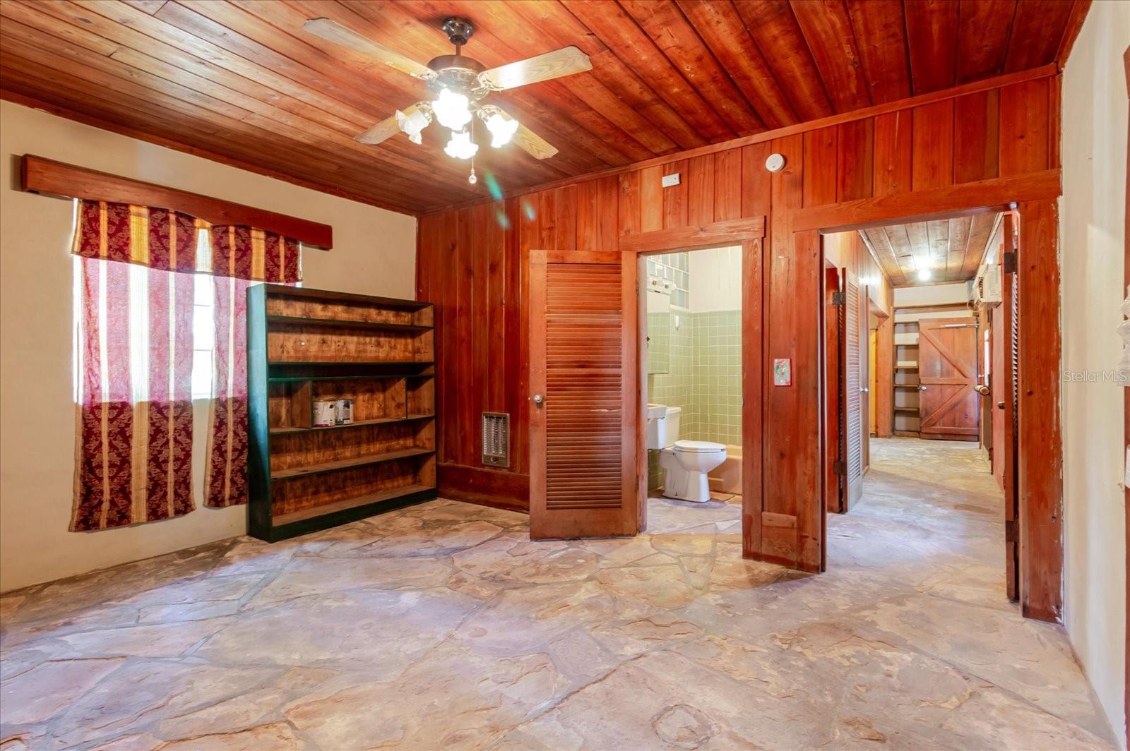 GIBSON'S ARTESIAN - Residential