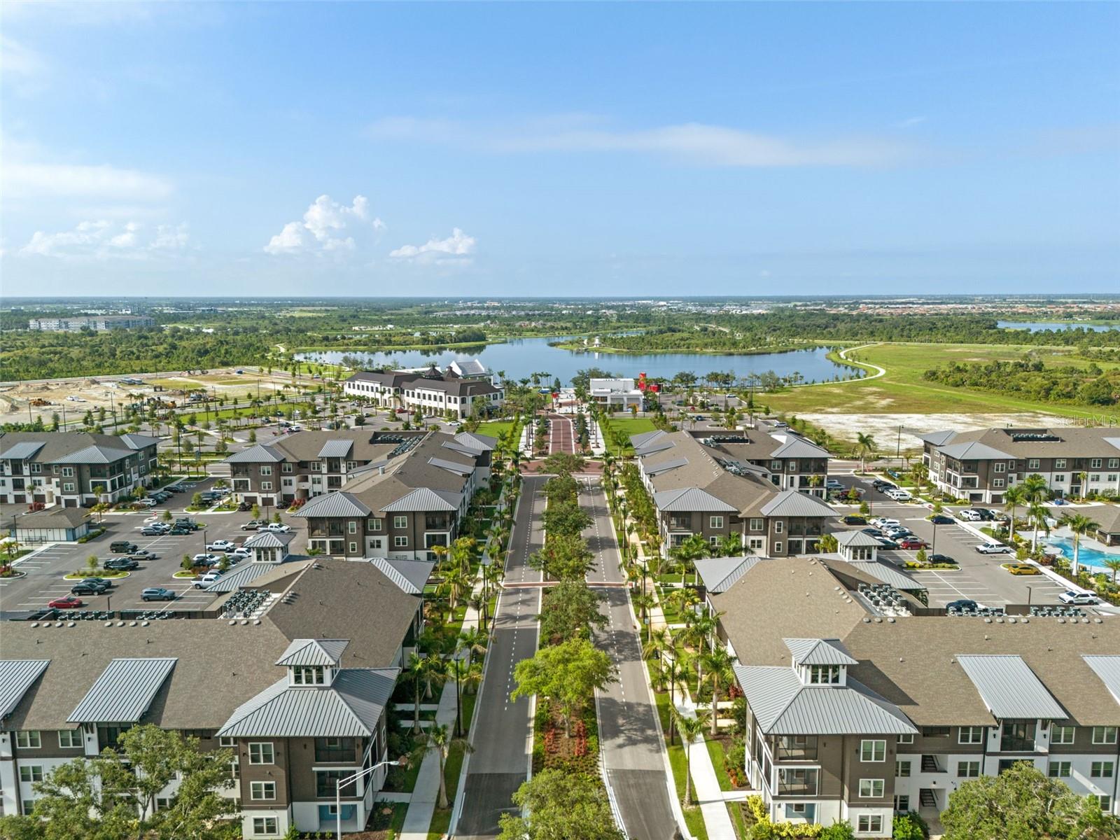 WELLEN PARK GOLF & COUNTRY CLUB - Residential