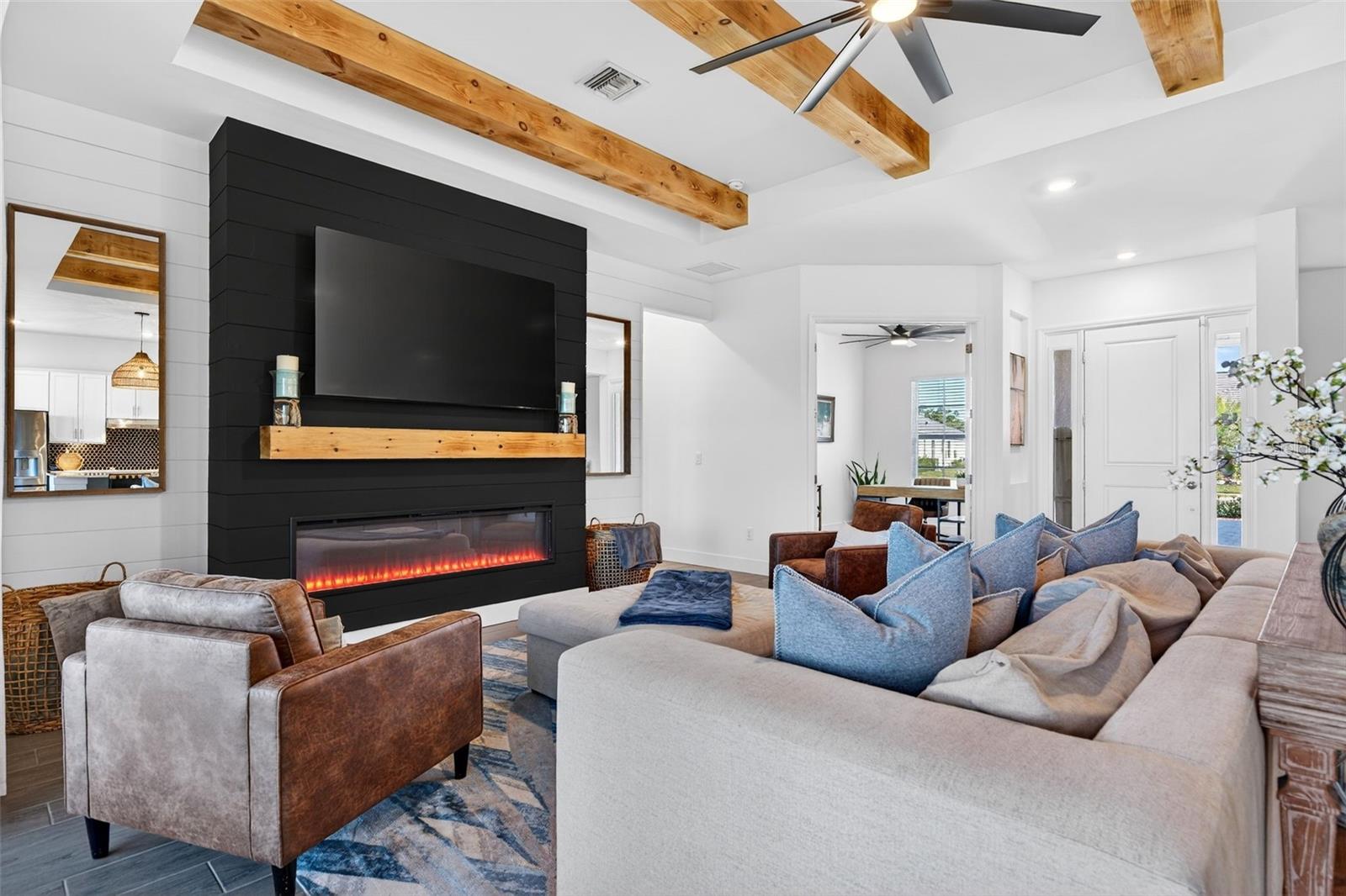 WELLEN PARK GOLF & COUNTRY CLUB - Residential