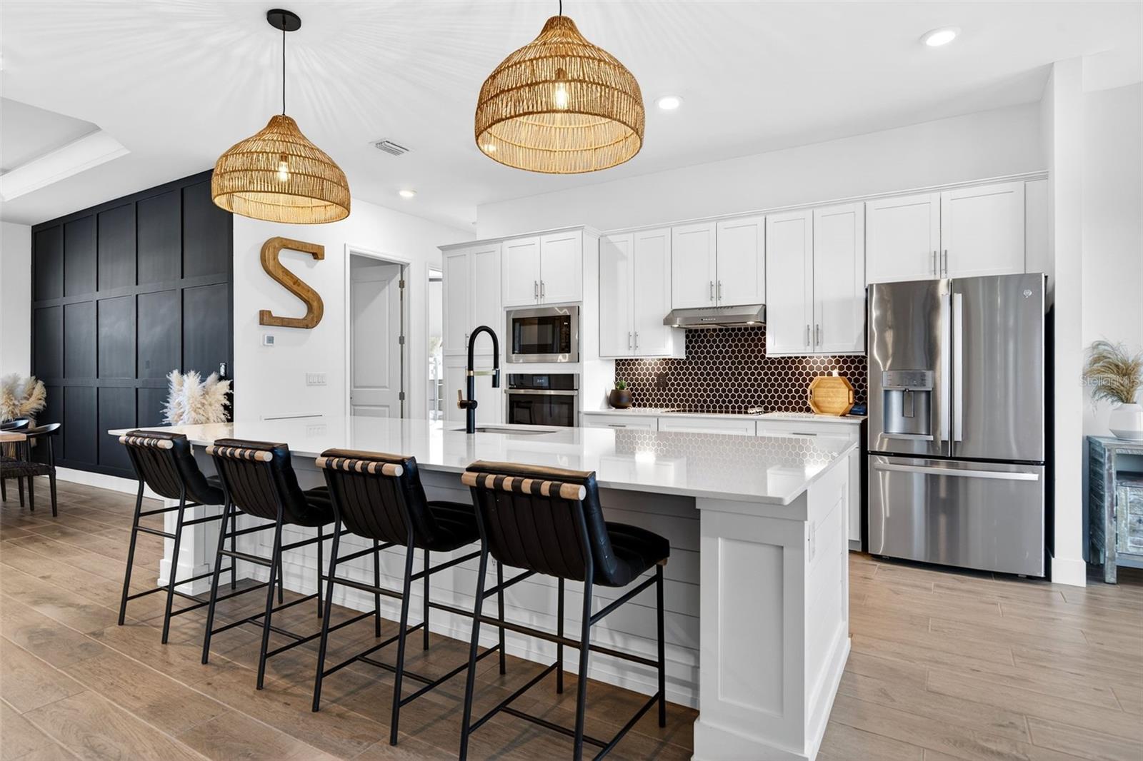 WELLEN PARK GOLF & COUNTRY CLUB - Residential