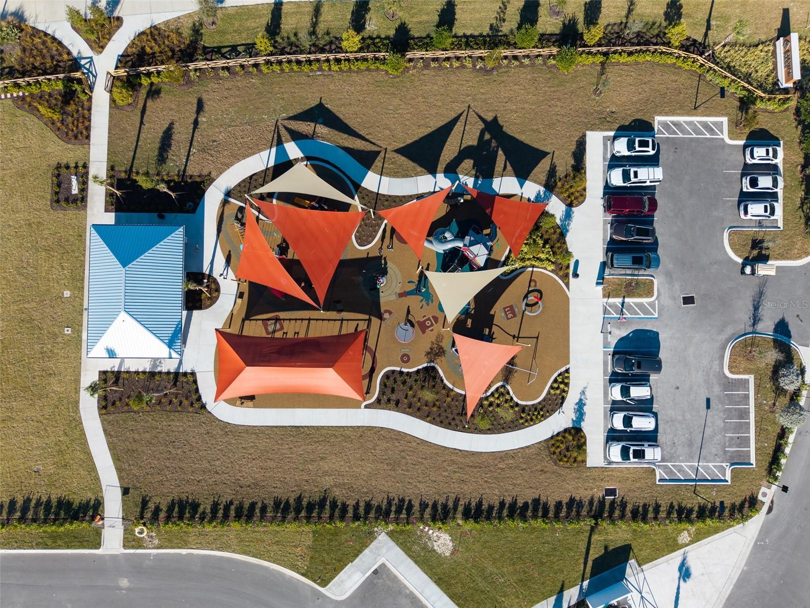 WELLEN PARK GOLF & COUNTRY CLUB - Residential