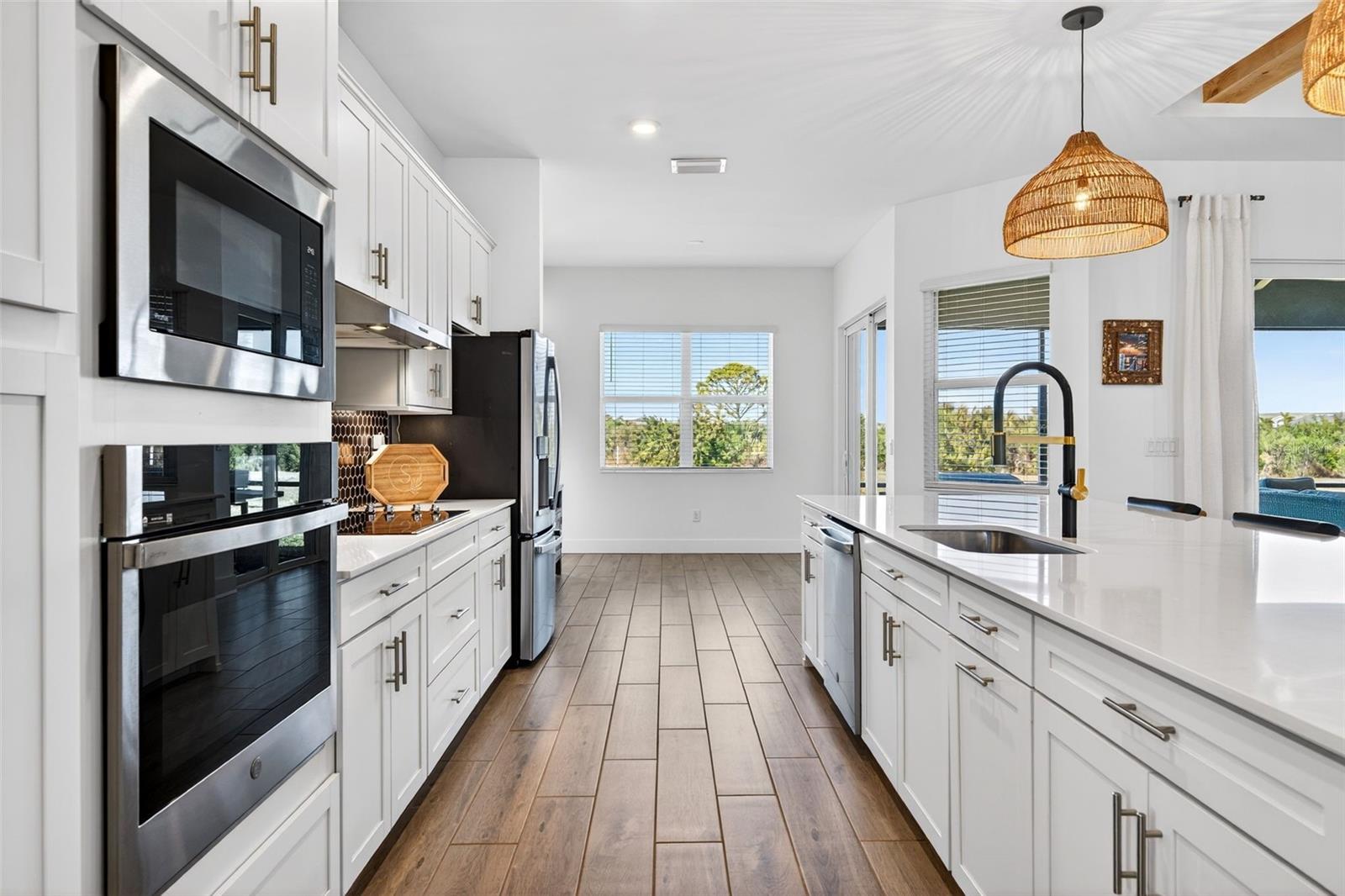 WELLEN PARK GOLF & COUNTRY CLUB - Residential