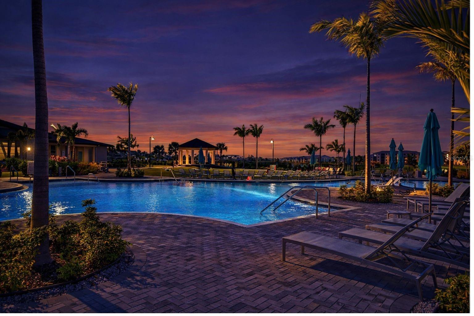 WELLEN PARK GOLF & COUNTRY CLUB - Residential