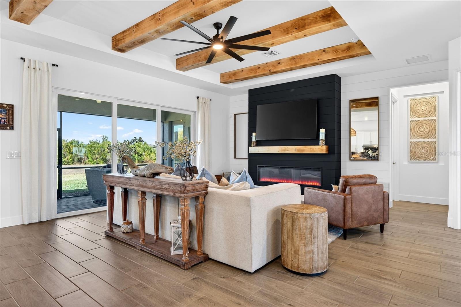 WELLEN PARK GOLF & COUNTRY CLUB - Residential