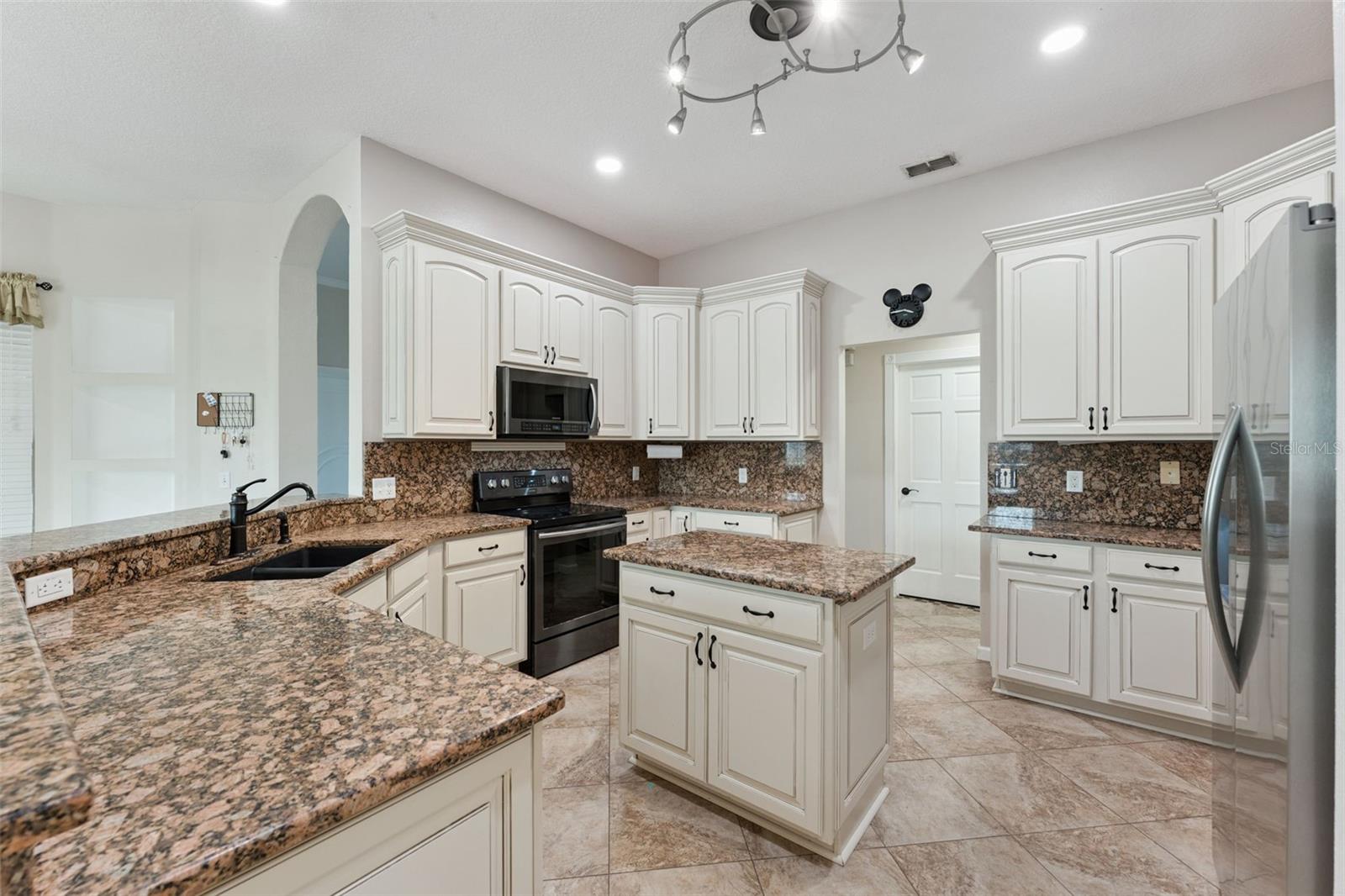 LEXINGTON TRLS - Residential